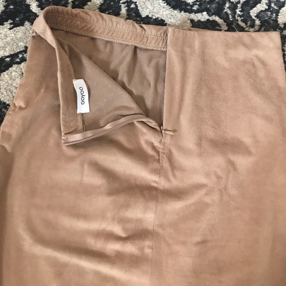 Tan Suede Skirt - Picture 3 of 3